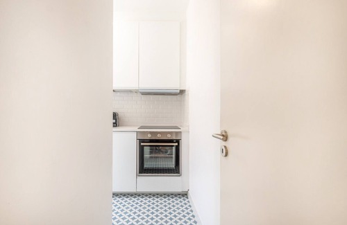 Restelo Apartment | GuestReady - Neoclassical building - Studio RCE