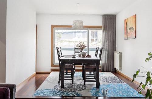 Nogueira Apartment | GuestReady - Stunning house w/parking near Porto