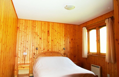Glen Urquhart Cabin | Guisachan Lodge @Lochletter Lodges. A 3 bedroom lodge in beautiful Glen Urquhart