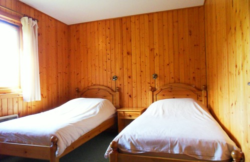 Glen Urquhart Cabin | Guisachan Lodge @Lochletter Lodges. A 3 bedroom lodge in beautiful Glen Urquhart