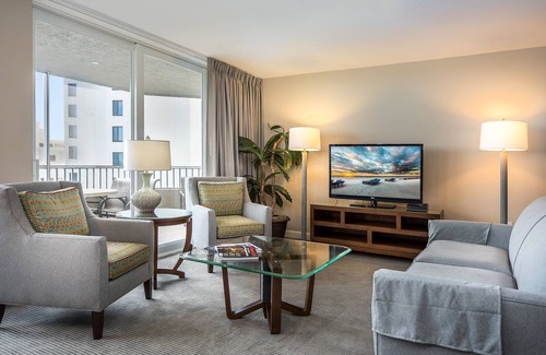 South Island House | Gulf Coast Gem: Contemporary Suites with Stunning Sea Views! | 2 Units