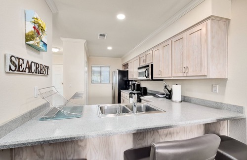 White's Gulfview House | Gulf Front Townhome in Seacrest Beach on Scenic 30a incl. chairs and umbrella
