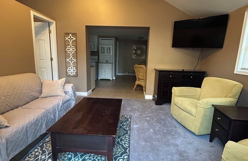 Shelbyville Condo | Gun Lake Cute Little Bungalow Cottage steps from beach w boat slip.