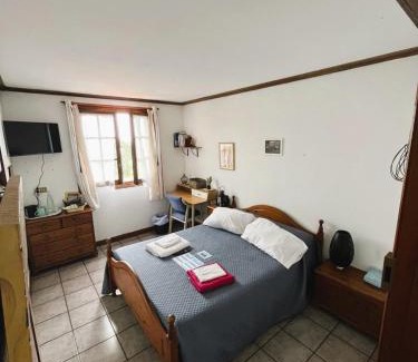 Mutriku Bed & Breakfast | Gurbialde Etxea