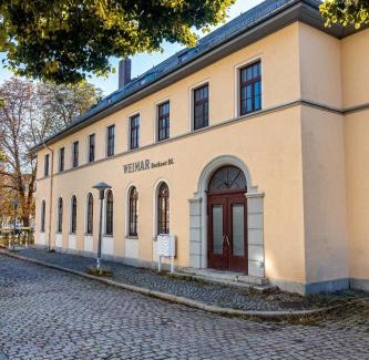Weimar House | Gutenacht Bahnhof
