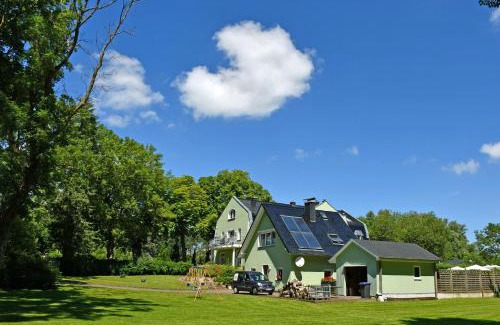 Rugen Island Apartment | Gutshaus Appartements mit Kamin S