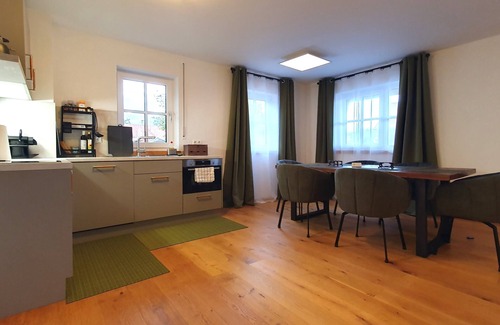 Stephanskirchen Apartment | Gutshof Alpenblich am Simssee - Kitzbühel Suite
