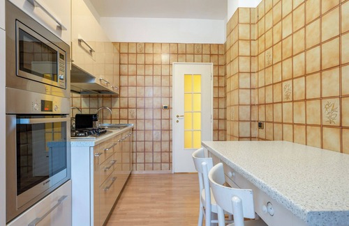 Mandello del Lario Apartment | Guzzi Lovers: La vacanza perfetta a Mandello