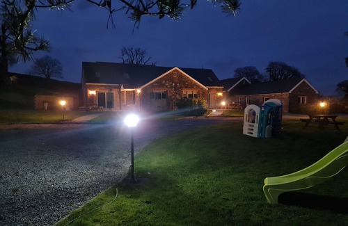 Golden Grove Cottage | Gwennol Cottage