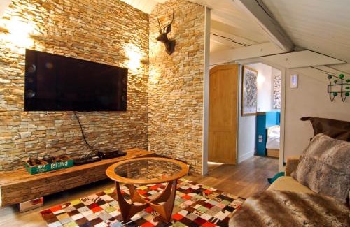 Chamonix City Centre Hotel | Hôtel de L'Arve by HappyCulture