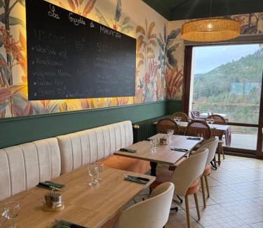 Marvejols Hotel | Hôtel Des Rochers