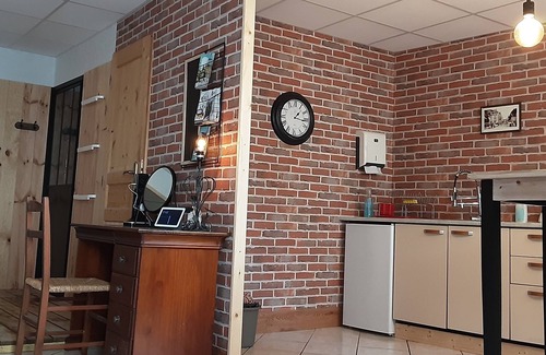 Reuilly Apartment | Hôtel du Berry - Charming Furnished Accommodation Sauna, Hammam, Jacuzzi