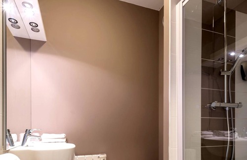 Saint-Symphorien-sur-Coise Hotel | Hôtel l'Horizon
