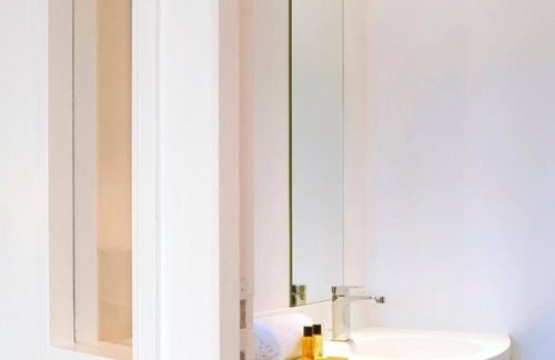L'Isle-Jourdain Hotel | Hôtel L'échappée Belle