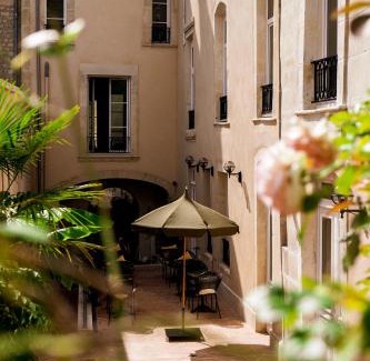 Quartier du chateau Hotel | Hôtel La Particulière