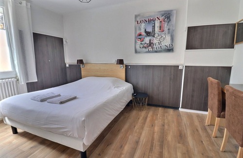 Saint-Vincent-Sterlanges Hotel | Hôtel Le Smile