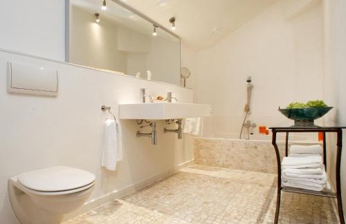 Municipality of Huizen Apartment | Hövell