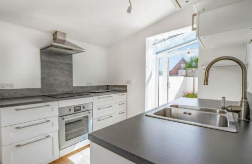 Warminster House | H&H-The Old Chippy
