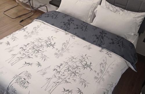 Pozuelo de Alarcon Hotel | H La Cabaña