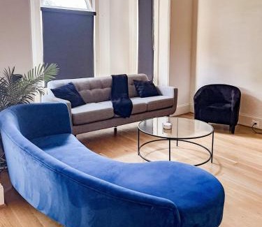 H Street Corridor House | H St DC Haven 4-BR Homestay