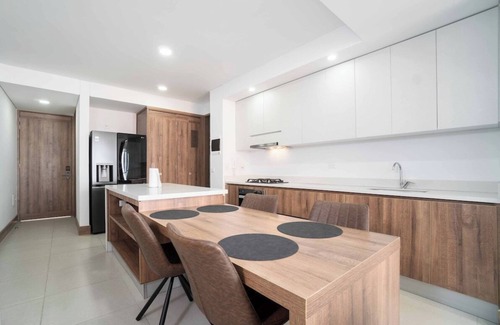 Granada Apartment | H508 - 2BR | 2 Bath | Pool | Parking | By Granada