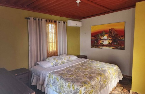La Caleta Bed & Breakfast | HABITACION A 5 MINUTOS DEL AEROPUERTO