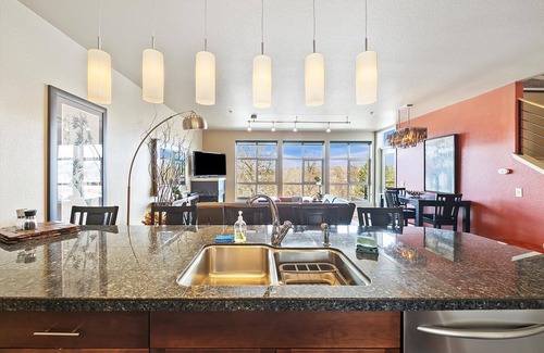 Downtown Boise Condo | #HabitueHomes - The Zen Den