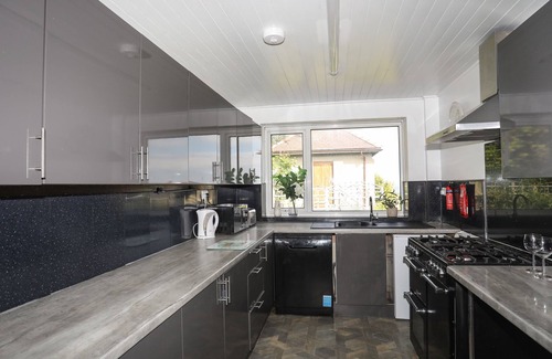 Penmaenmawr House | HADDEF PENMAENMAWR, pet friendly, with a garden in Penmaenmawr