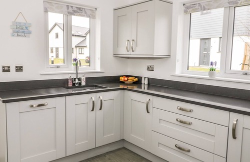 Brynteg Cottage | HAFOD 8 PARC DELFRYN, family friendly, with a garden in Benllech