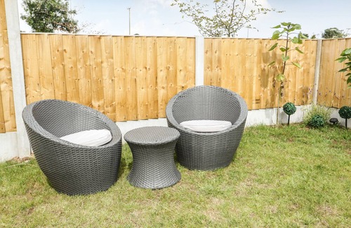 Brynteg Cottage | HAFOD 8 PARC DELFRYN, family friendly, with a garden in Benllech