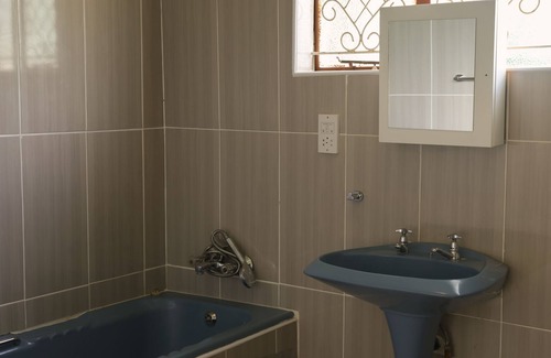 Tlokweng House | HAITHOMS TLOKWENG