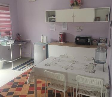 Raub House | Haji Homestay - A tiny house with 2 bedrooms
