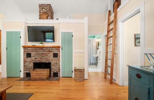 North Eastham House | Half Mile to Private Association Beach