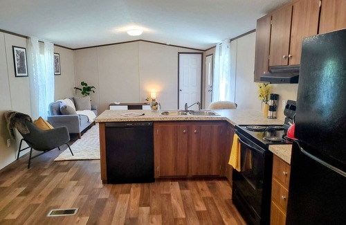 Silver Springs Ski Chalet | Half Moon Hide Away - Pet friendly Silver Springs Chalet!