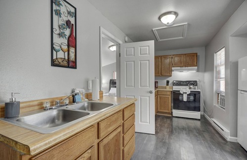 Central Colorado Springs House | Half Pint