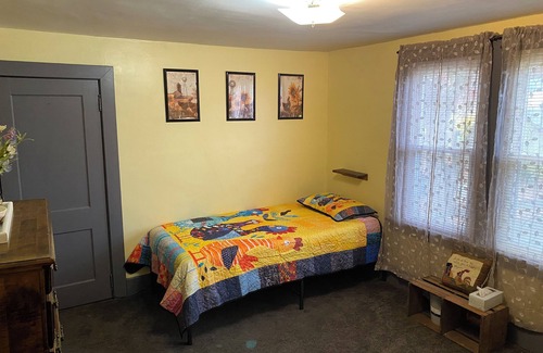 Natrona Bed & Breakfast | Half whit farm & BBn10 miles from the US open in Oakmont Pa