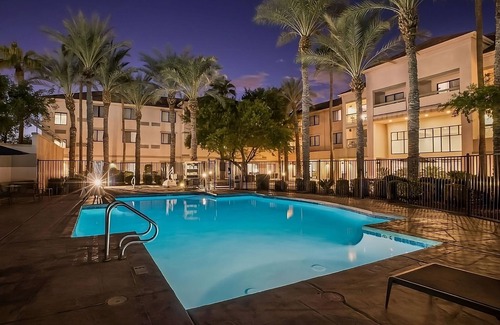 Chandler Apartment | Hall of Flame Museum of Firefighting! Comfortable Unit w/Pool view, Onsite Pool