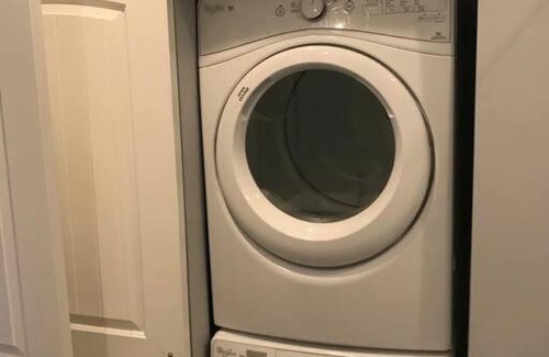 Bedford-Stuyvesant Apartment | HALSEY MANOR: Luxurious 2-bedroom apartment