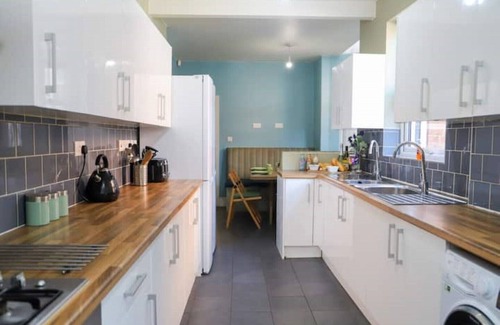 Oadby House | Hamilton House 7 Bed City Area