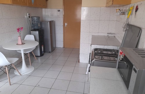 Nairobi Upper Hill Apartment | Hamonnie Homes cozy 3 bedroom apartment in Nairobi, Kenya