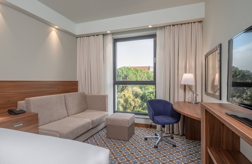 Brzezinka Hotel | Hampton by Hilton Oswiecim