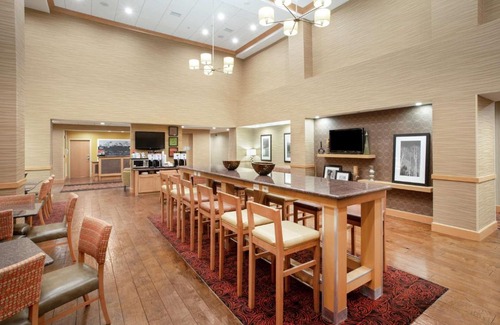 Lone Tree Hotel | Hampton Inn and Suites Denver/South-RidgeGate