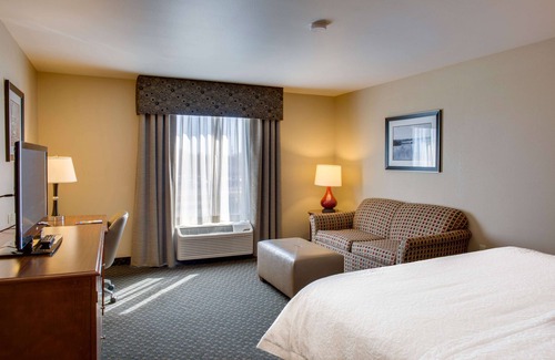 Chickasha Hotel | Hampton Inn Chickasha