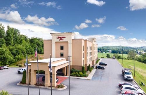 Elkins Hotel | Hampton Inn Elkins