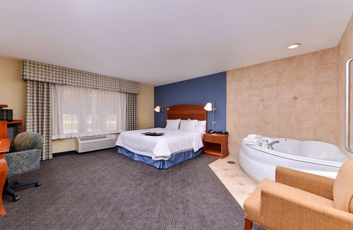 Evanston Hotel | Hampton Inn Evanston