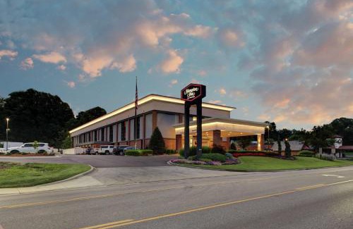 Jasper Hotel | Hampton Inn Jasper