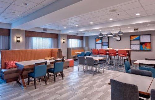 Norfolk Hotel | Hampton Inn Norfolk