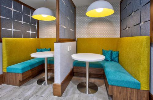 Paris Hotel | Hampton Inn Paris, Tn