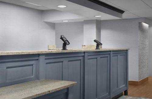 Green Tree Hotel | Hampton Inn Pittsburgh Greentree