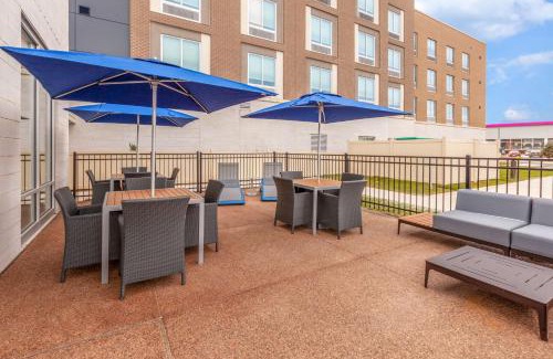 Pontiac Hotel | Hampton Inn & Suites Bloomfield Hills Detroit